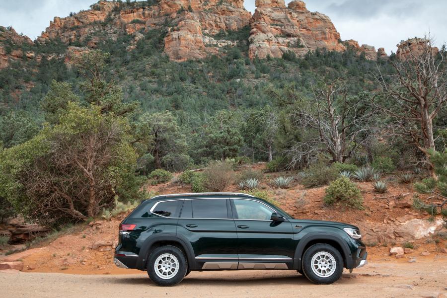  Volkswagen Atlas Basecamp Accessories 2020 года  (фото 11 из 27)